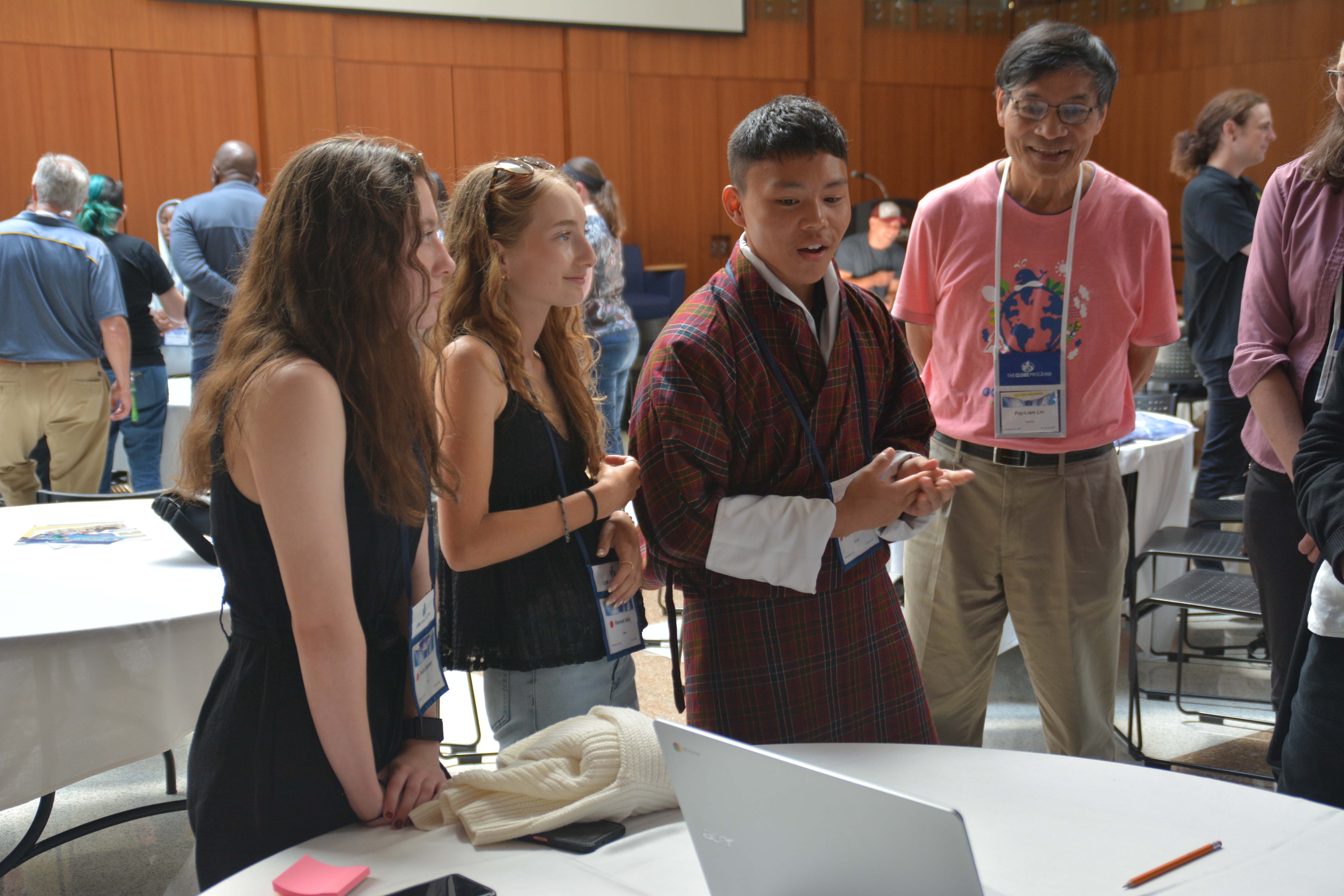 Students presenting about their Student Experience at the 2024 GLOBE Annual Meeting.