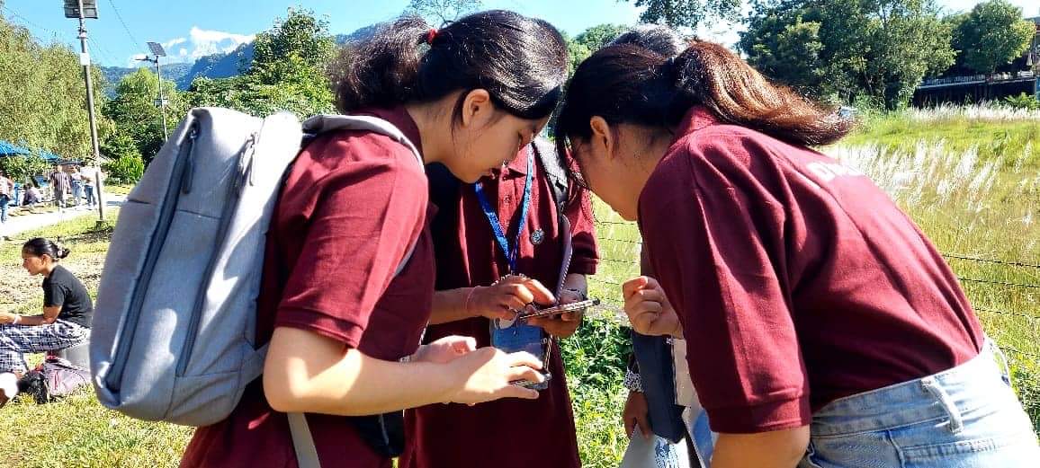 Participates uploading data