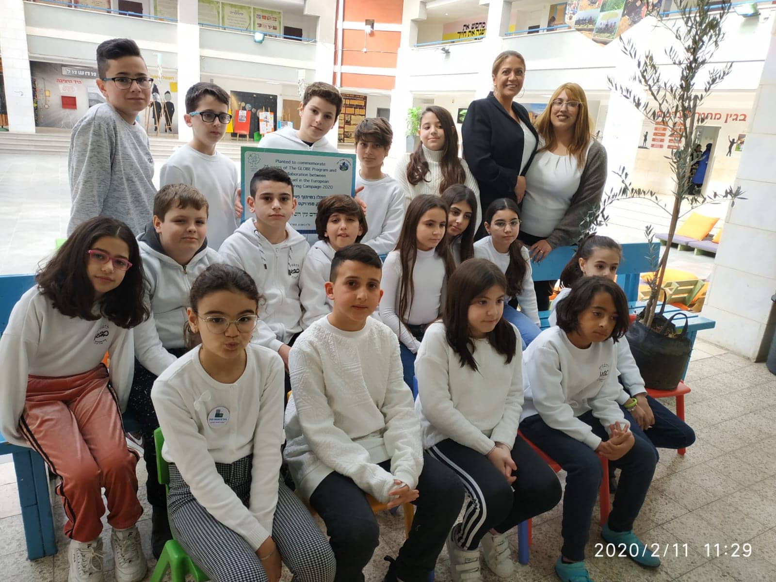 GLOBE students at Begin Elementary School (Dimona, Israel)