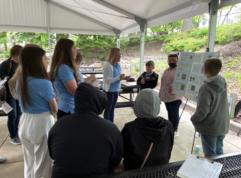 Students presenting at the 2022 Toledo Zoo SRS