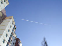 Click this image for Larger View Short-Lived Contrail with Some Detail